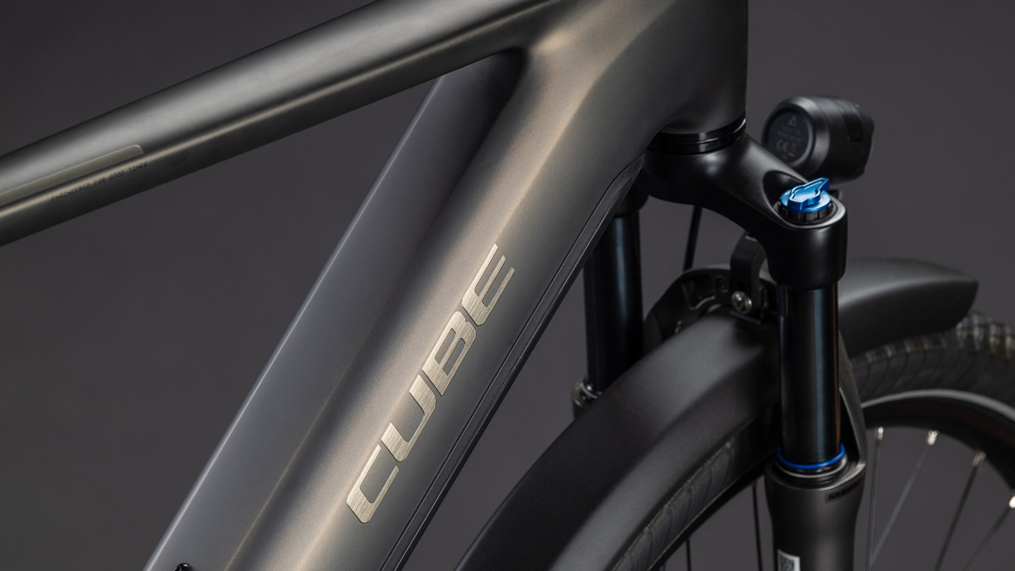 Cube Touring Hybrid Comfort SLX 800 charcoal´n´chrome – Bild 8